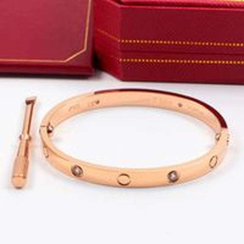 Red Box Luxury Bracelets Bangles for Women Men Rose Gold Silver 4 CZ Titanium Steel Screw Designer Fashion Bracelets Jewelry High Quality Love Bracelet