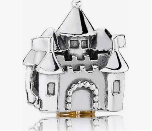 New Pandora Happily Ever Fantasy after Castle 791133PCZ Charm /W Pouch