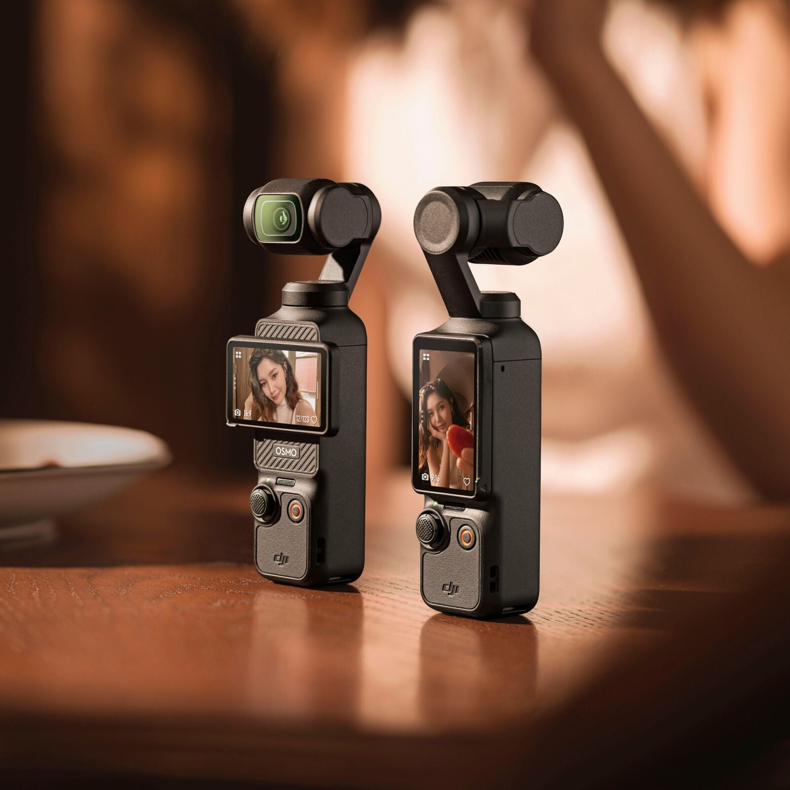 DJI - Osmo Pocket 3 Creator Combo 3-Axis Stabilized 4K Handheld Camera with R...